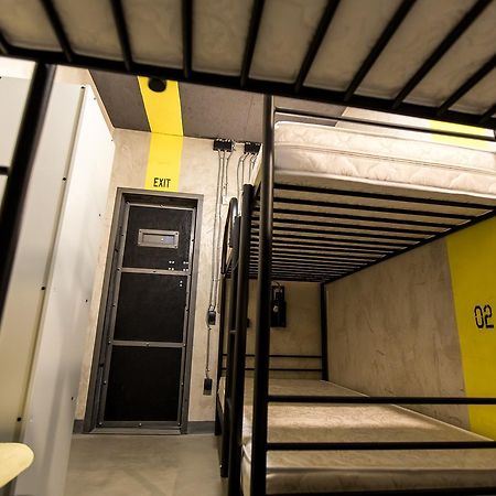 Lviv Loft Prison Pansiyon Dış mekan fotoğraf