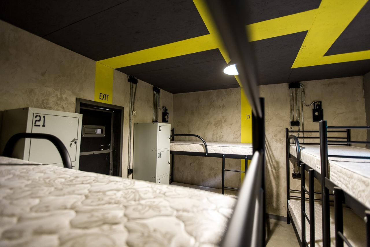 Lviv Loft Prison Pansiyon Dış mekan fotoğraf