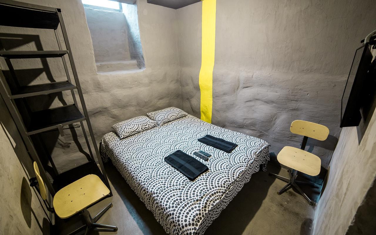 Lviv Loft Prison Pansiyon Dış mekan fotoğraf