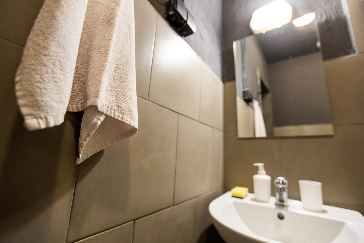 Lviv Loft Prison Pansiyon Dış mekan fotoğraf