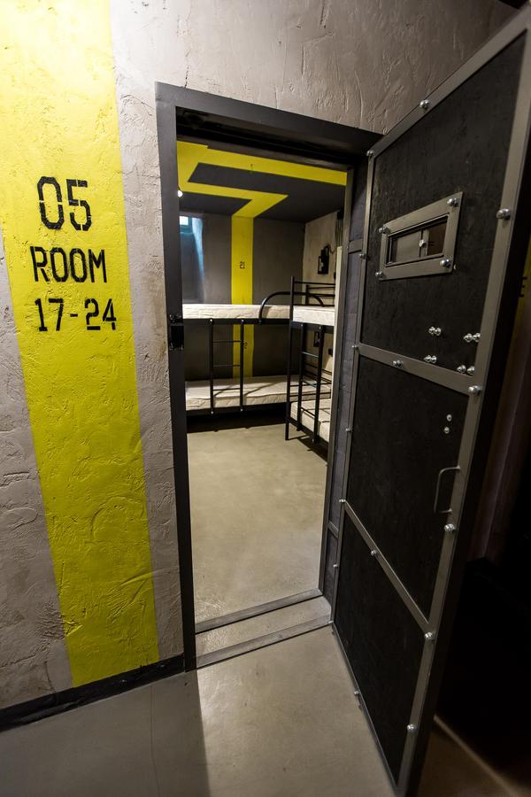 Lviv Loft Prison Pansiyon Dış mekan fotoğraf
