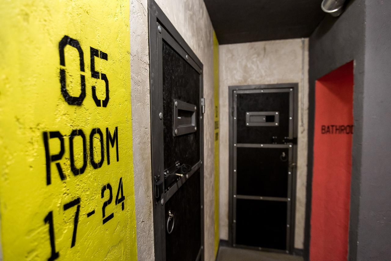 Lviv Loft Prison Pansiyon Dış mekan fotoğraf