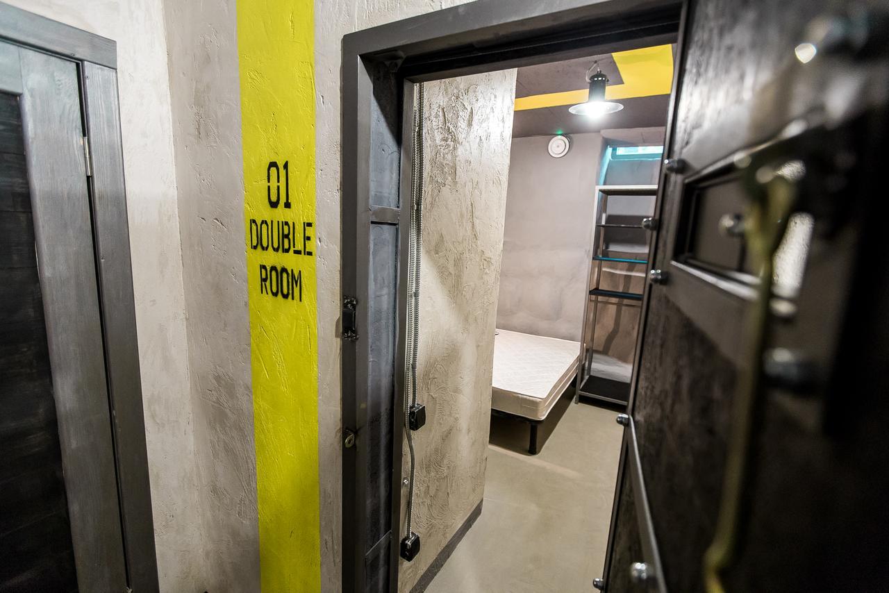 Lviv Loft Prison Pansiyon Dış mekan fotoğraf