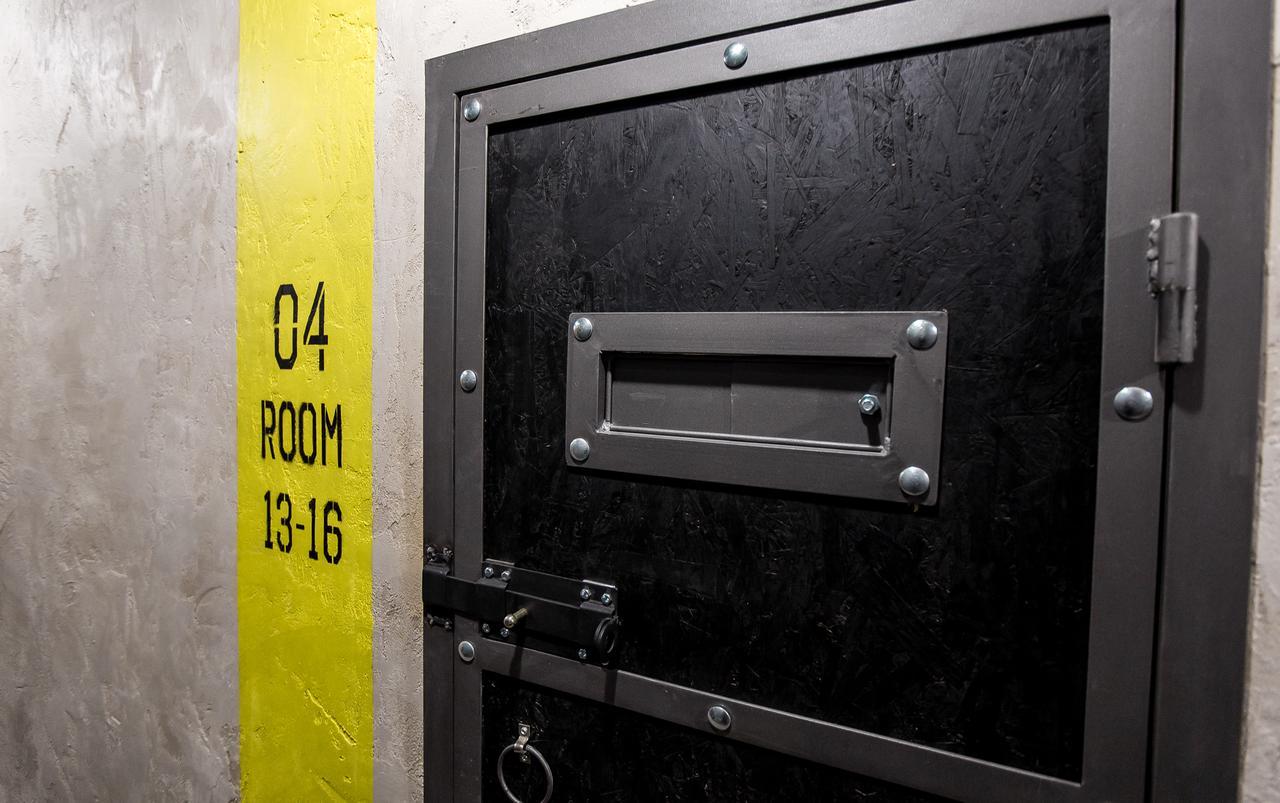 Lviv Loft Prison Pansiyon Dış mekan fotoğraf