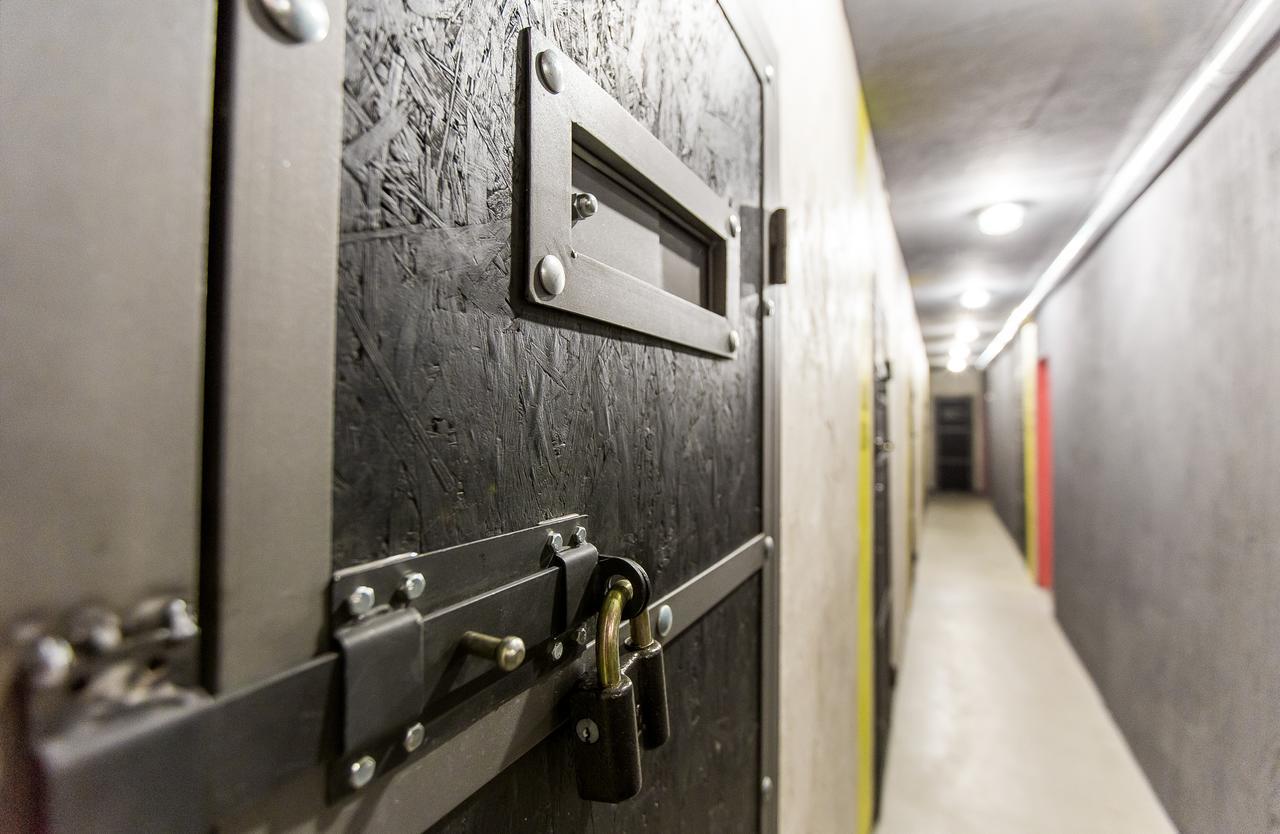 Lviv Loft Prison Pansiyon Dış mekan fotoğraf