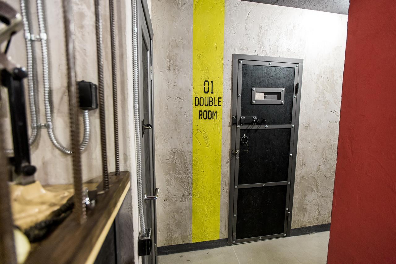 Lviv Loft Prison Pansiyon Dış mekan fotoğraf